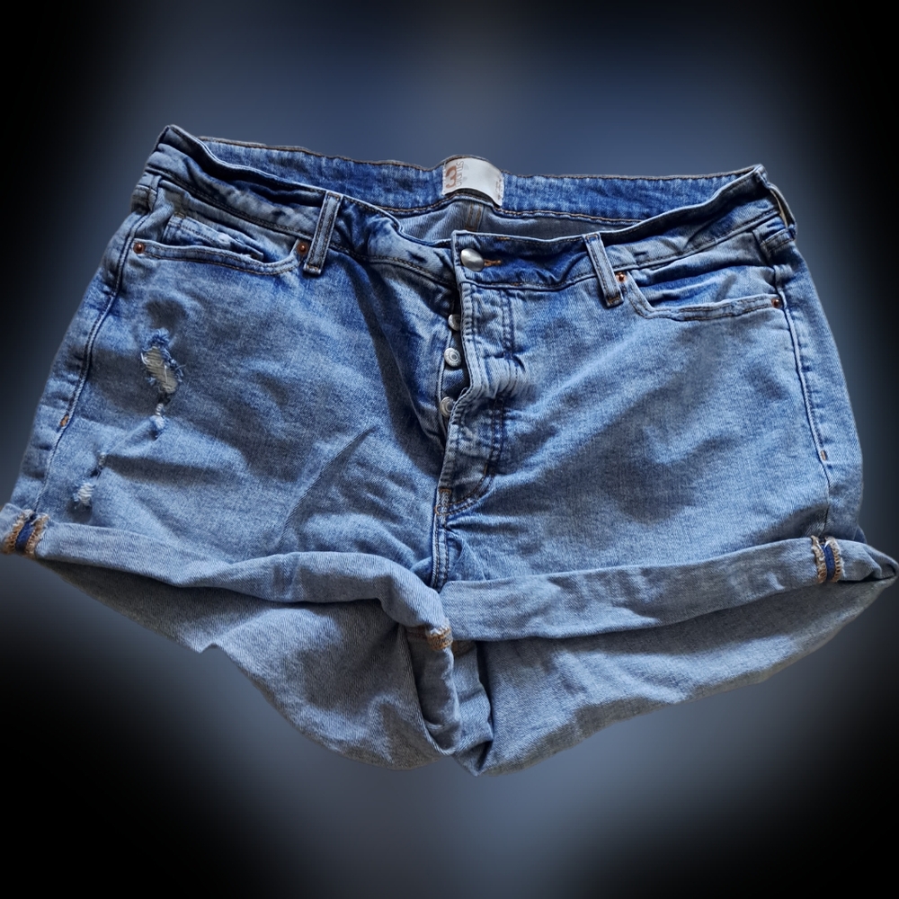 Studio 33 Women Light Blue Premium Denim Button Fly Cuff Jean Shorts